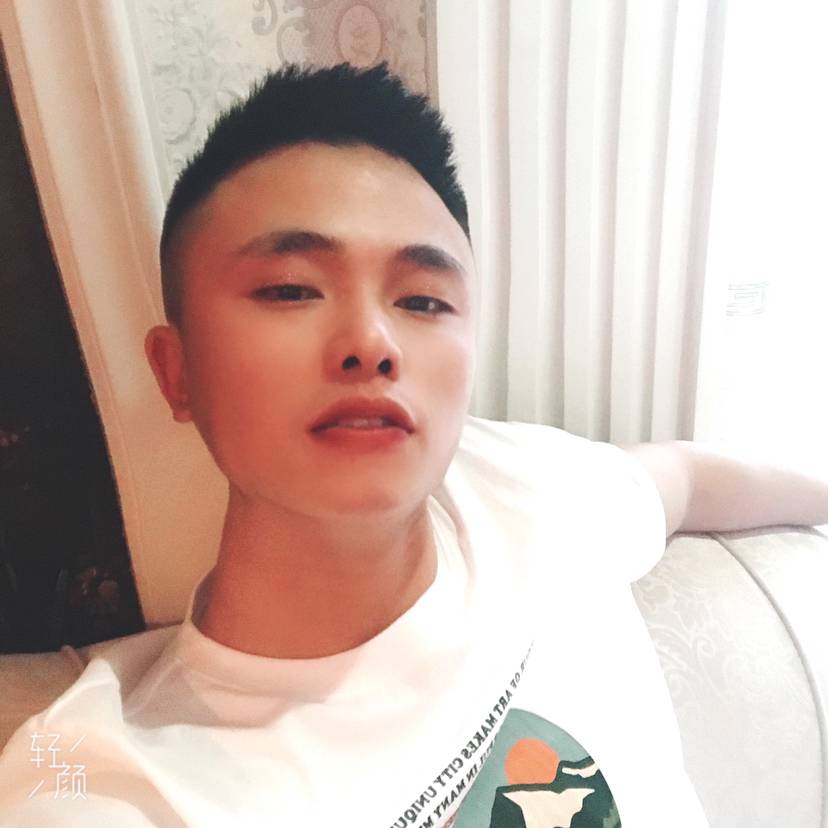帅哥停止单身的照片