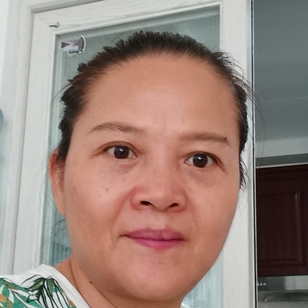 甜甜邂逅含羞草的照片