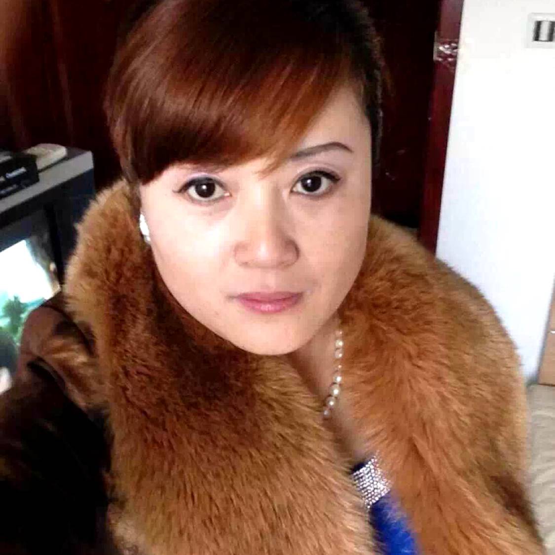 暧昧泪了小蜜蜂的照片