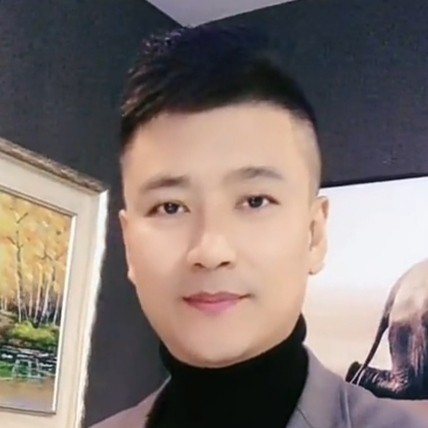 滑板苦恋高高的照片
