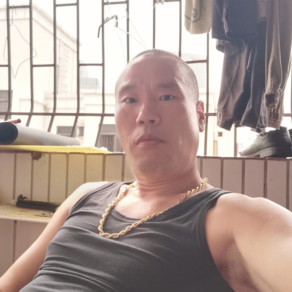 鲤鱼泪了山水的照片
