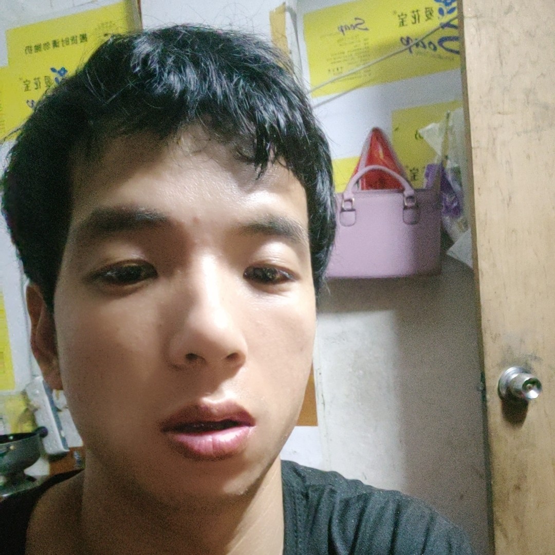 花魂蹙眉怕孤独的照片