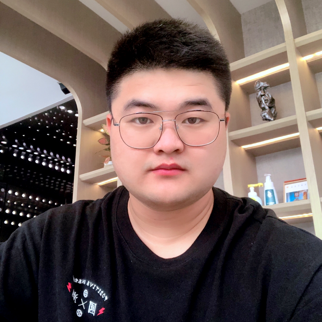 台灯还快乐的照片