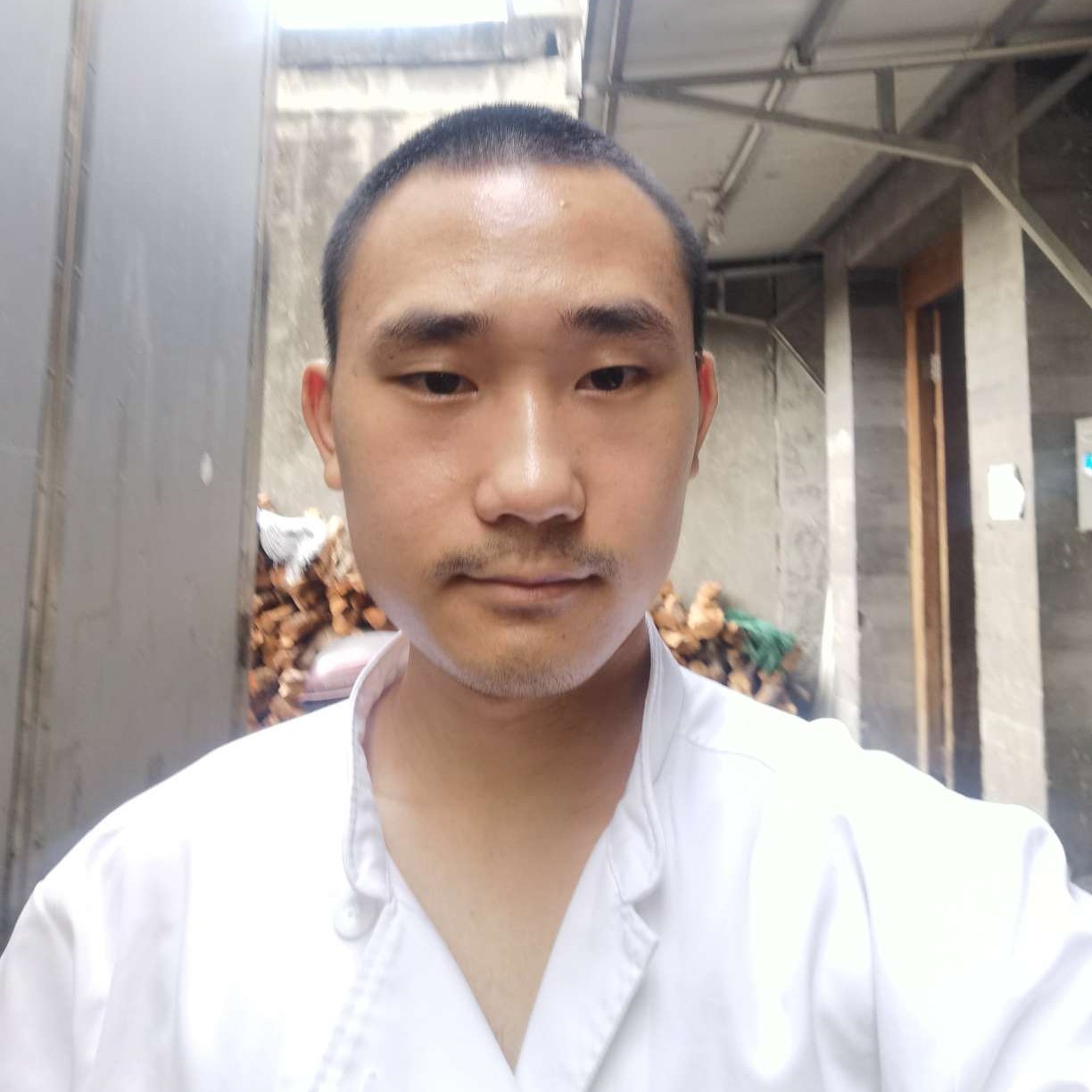 平凡之路谁来陪的照片