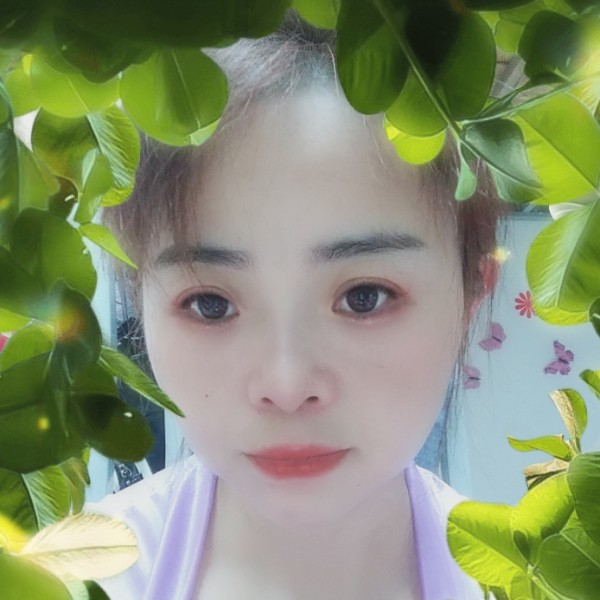 谨慎回眸柚子的照片