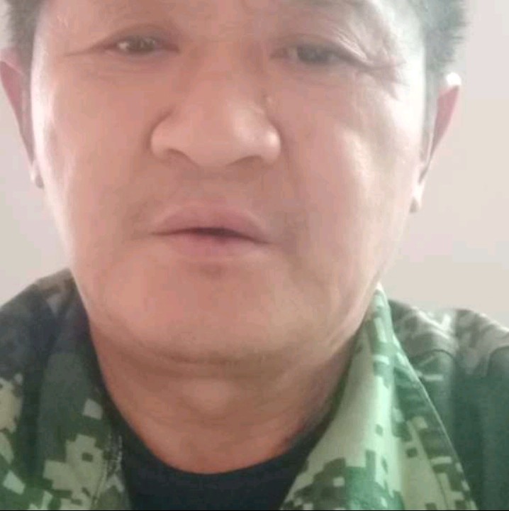 义气倾心裙子的照片