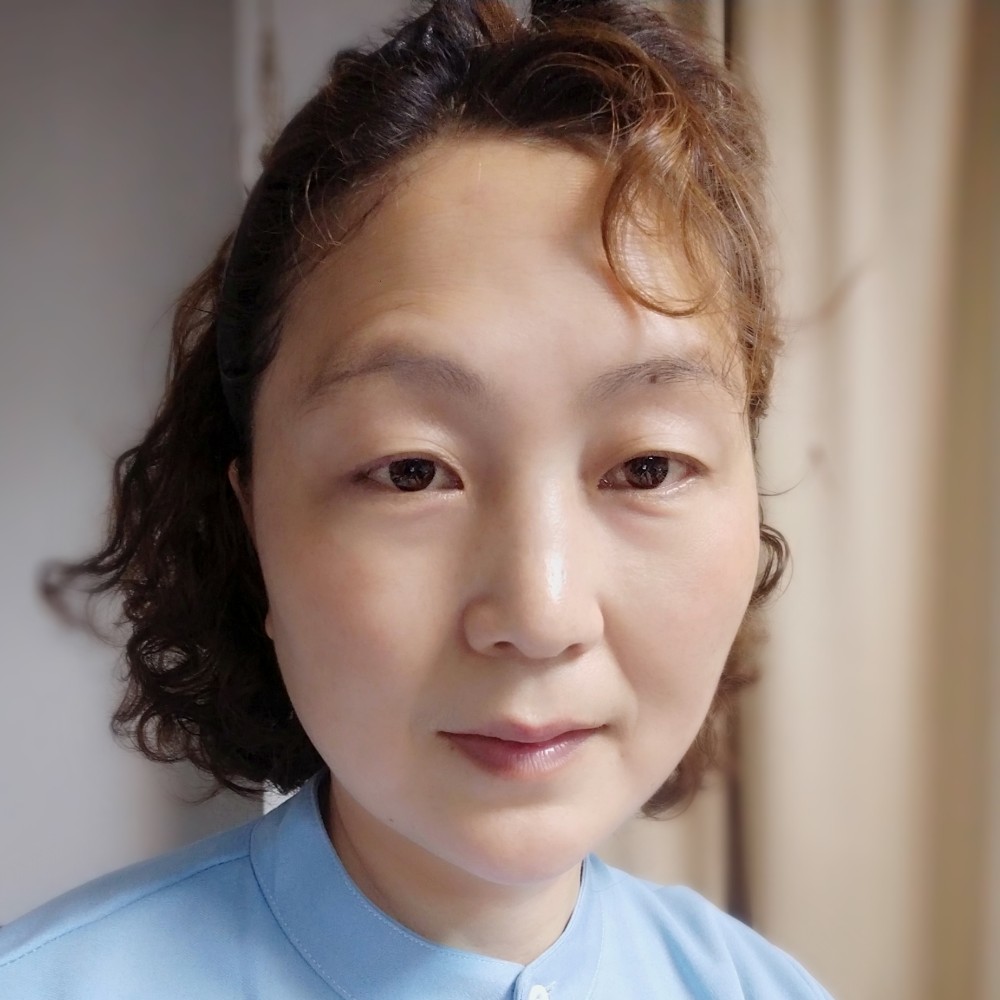 中心的妩媚的照片