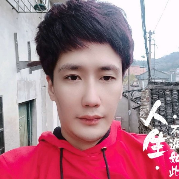 小天鹅的单身的照片