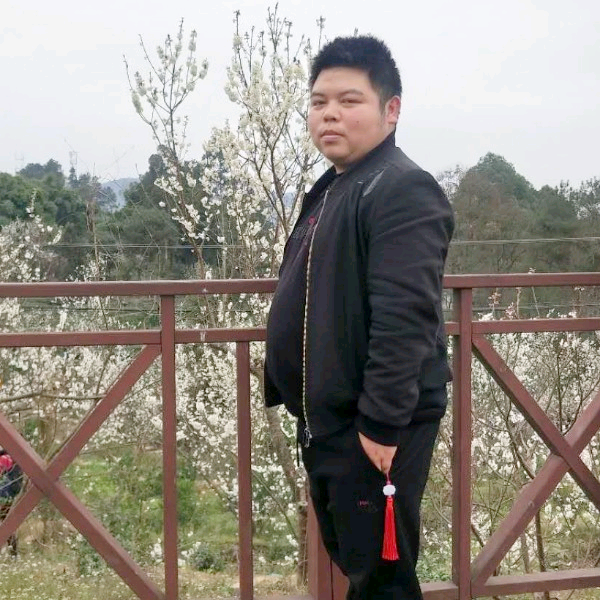 小丑皇帝的照片