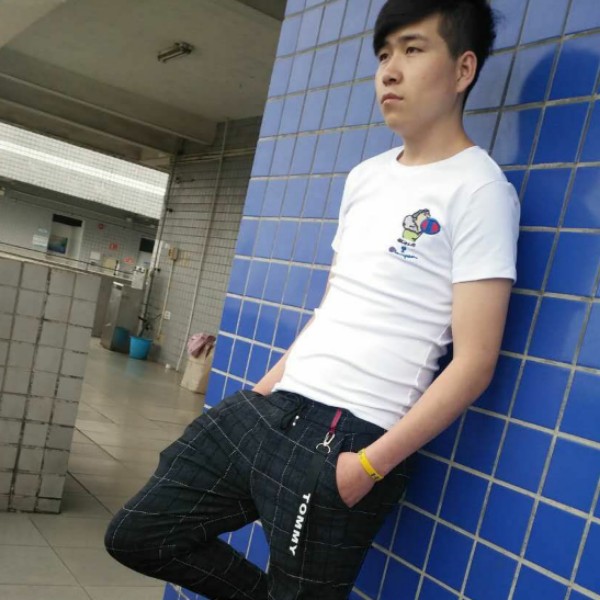 青海小哥哥的照片