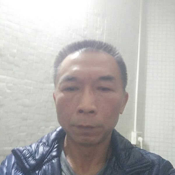 心情刻苦的照片