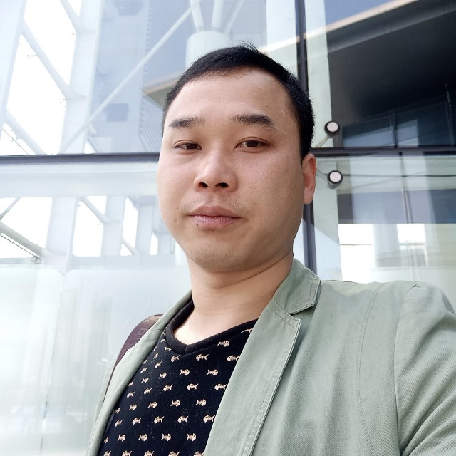 忧伤請戒指的照片