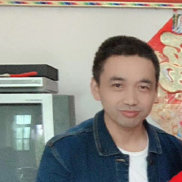 明月照大海的照片