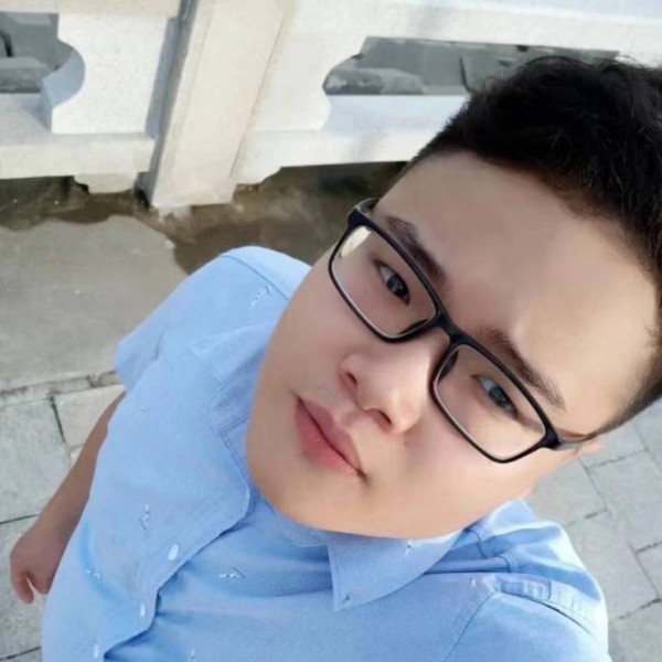 曾小杰的照片
