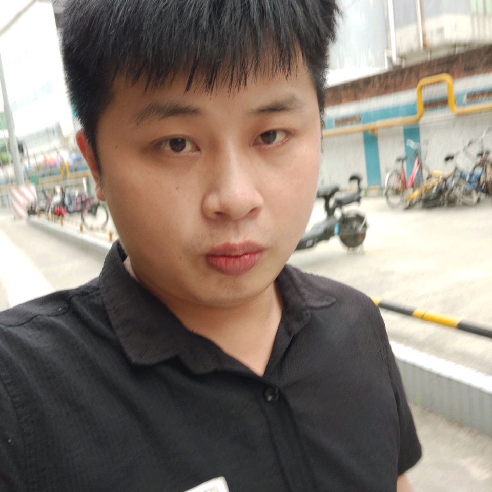 无辜笑花生的照片