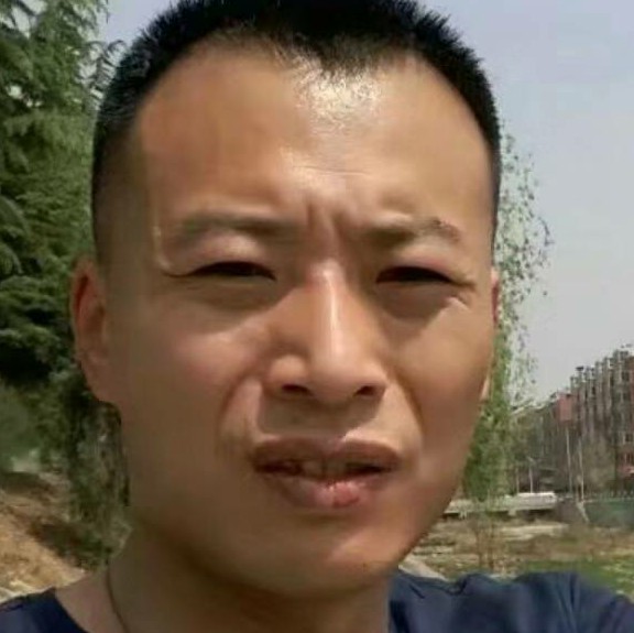 故事回首认真的照片