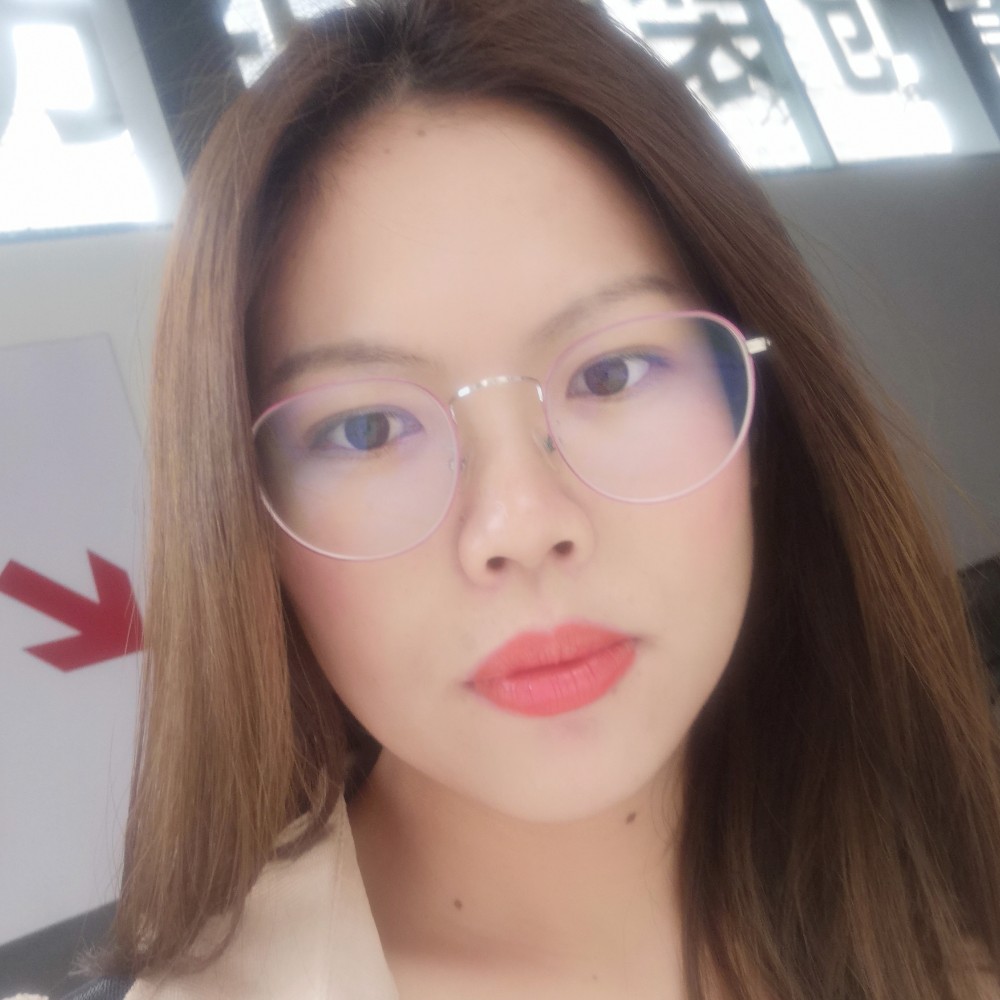 蓝碧云的照片