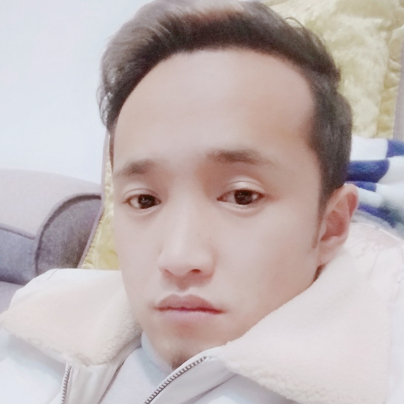 机器猫踢听话的照片