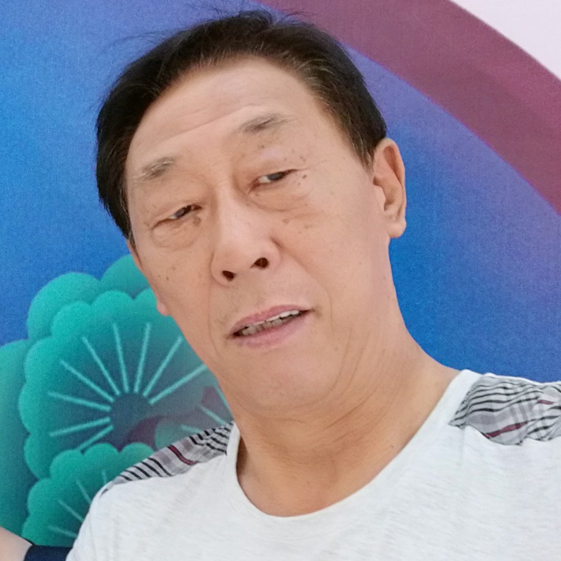 英宁的照片