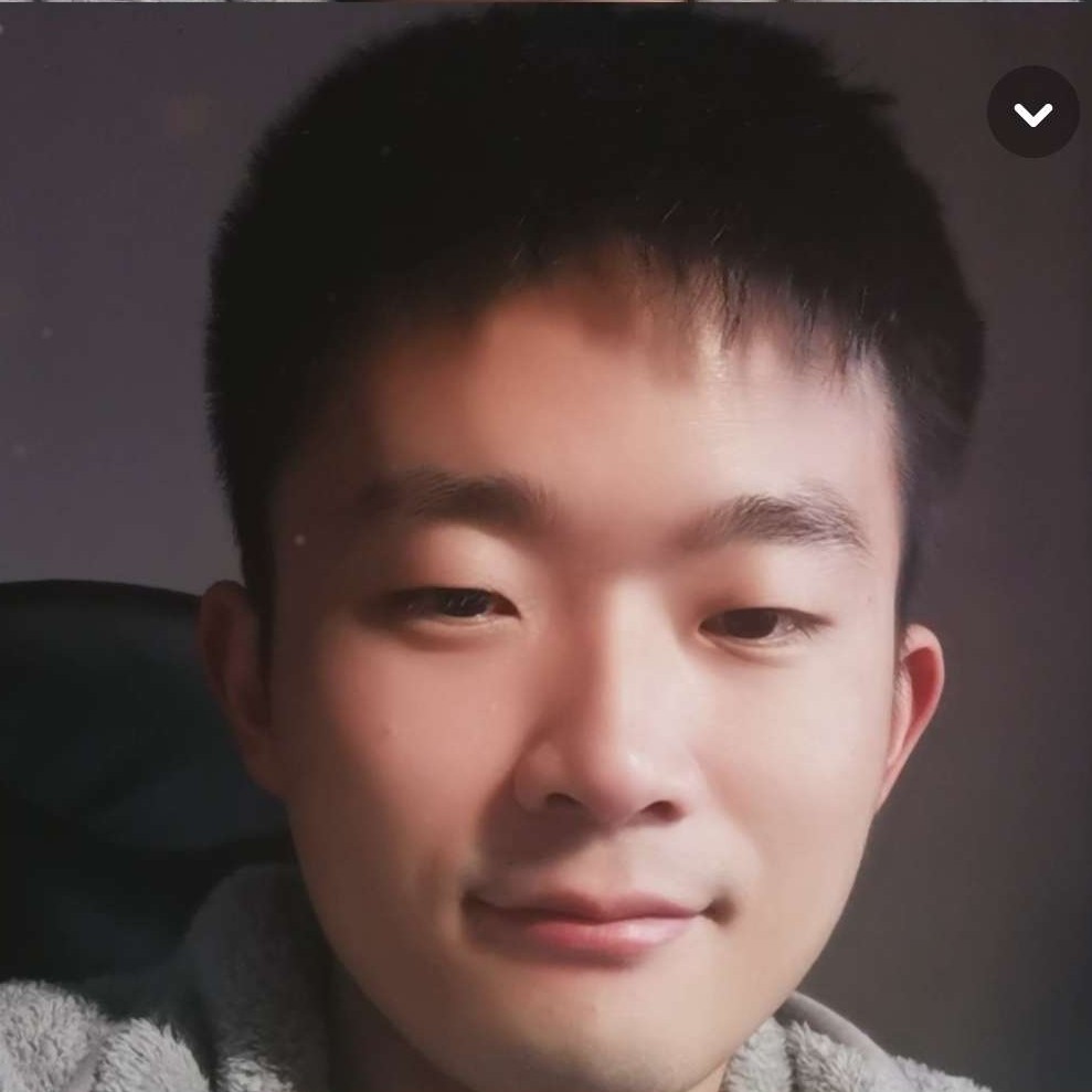 清曲打饱满的照片