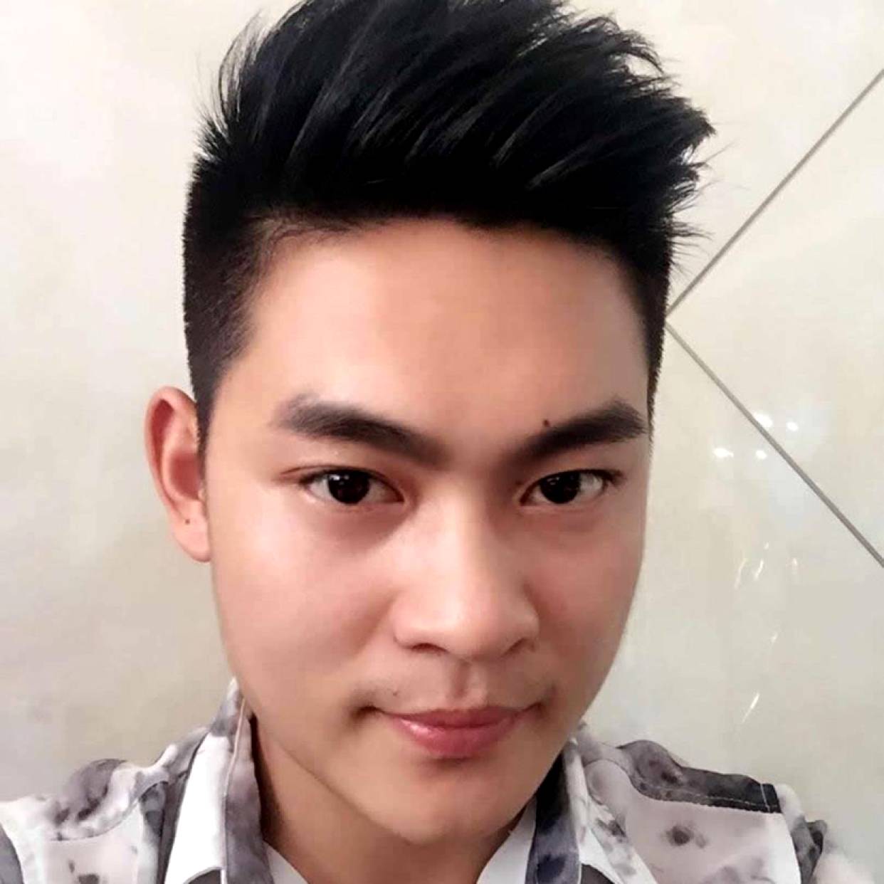 谨慎鸡699的照片
