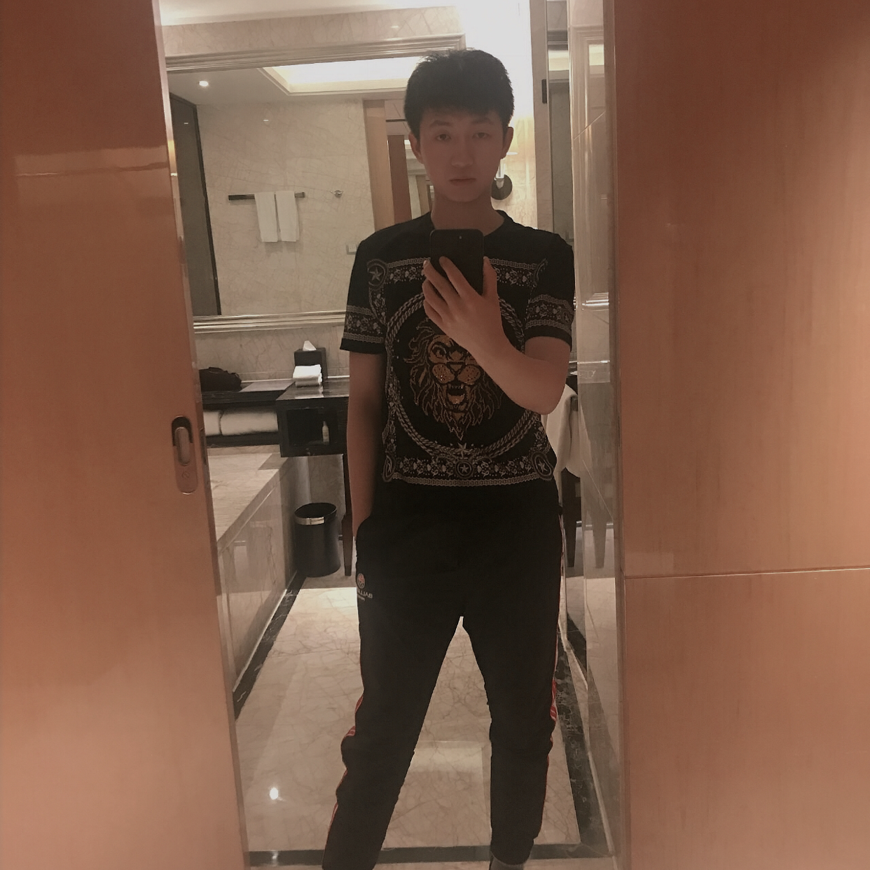 寻找她,的照片