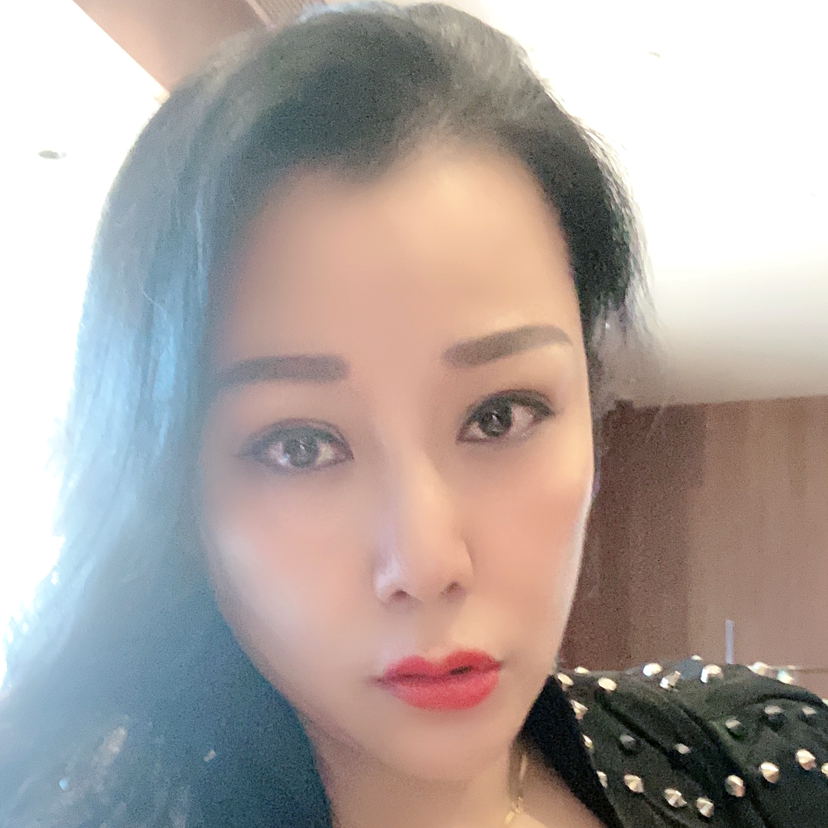 三只小松鼠的照片