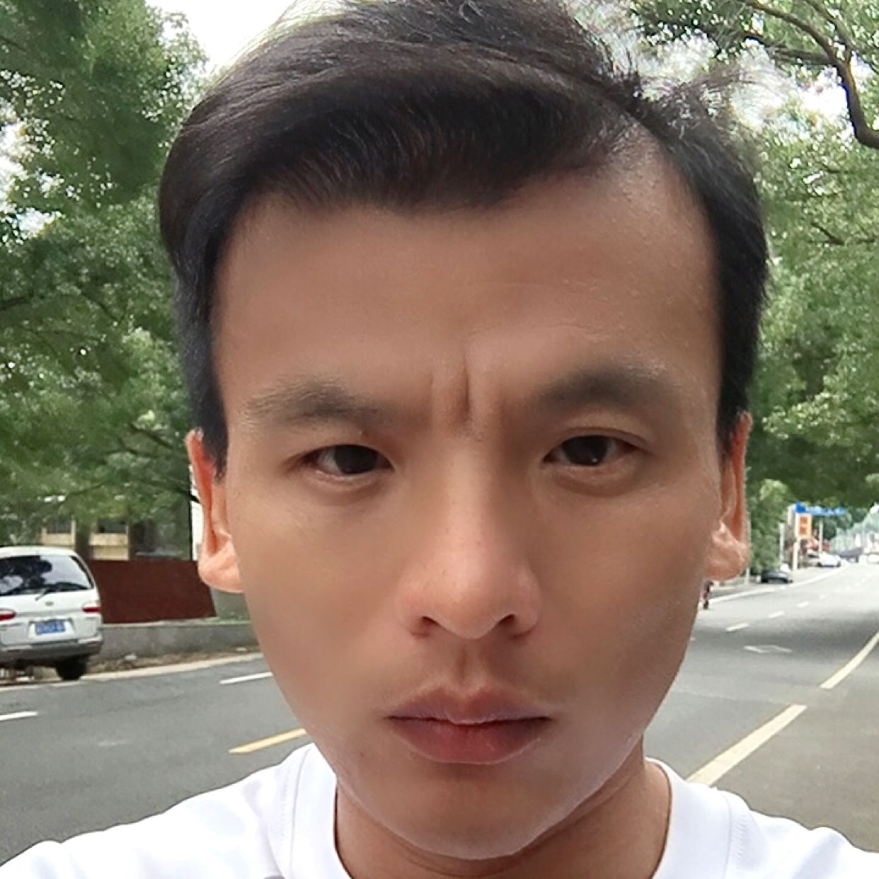 犹豫凝眸小蘑菇的照片