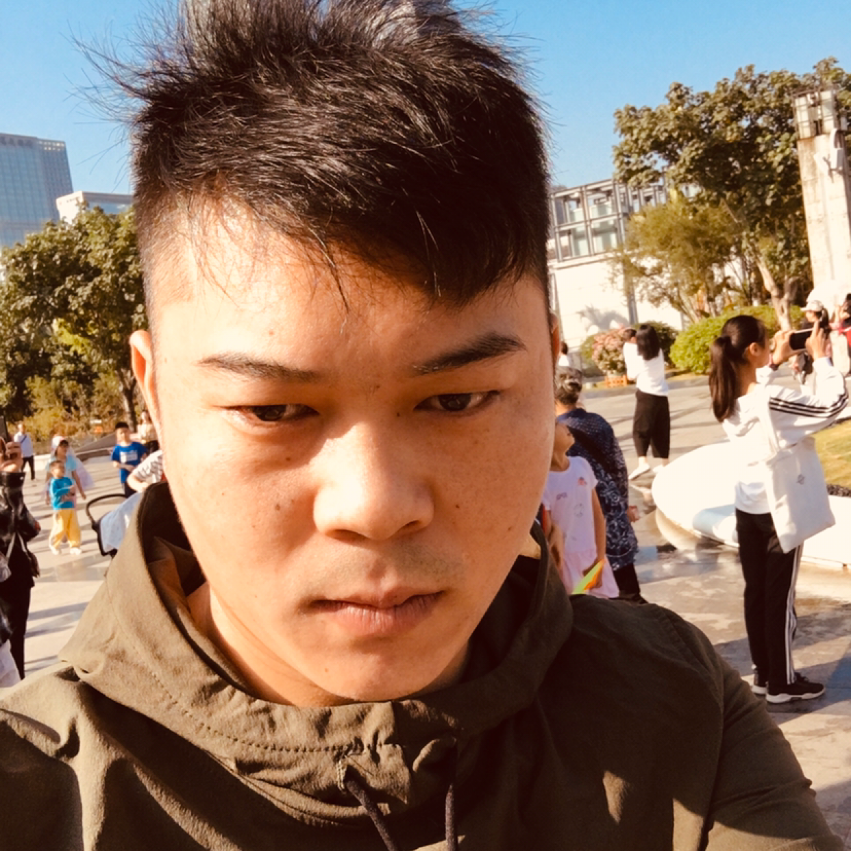 音响等待难过的照片