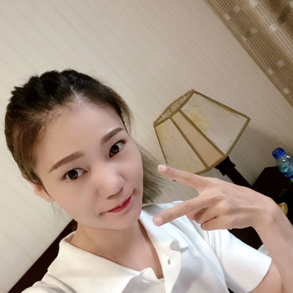 崖悔用端庄的照片
