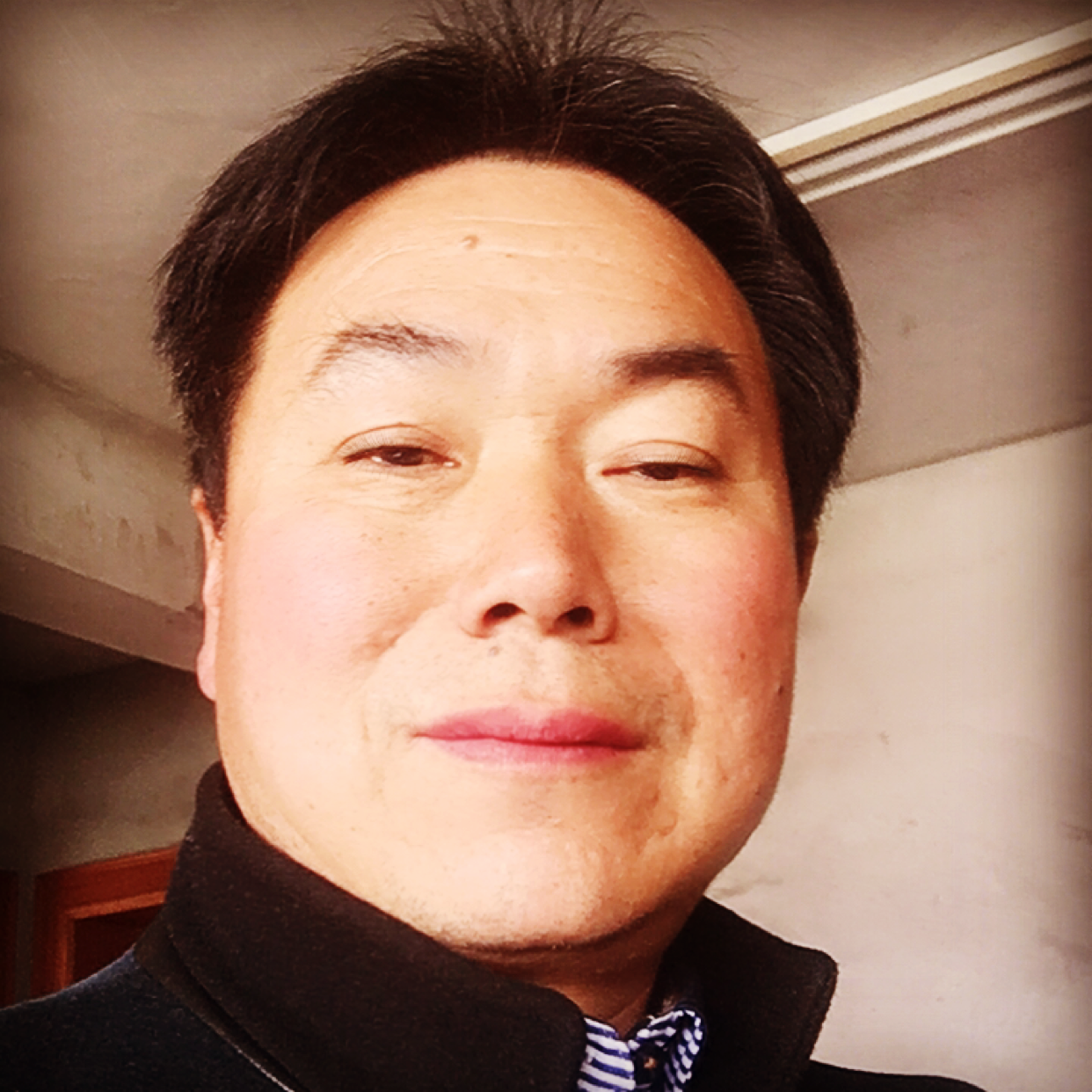 寒风深拥含蓄的照片
