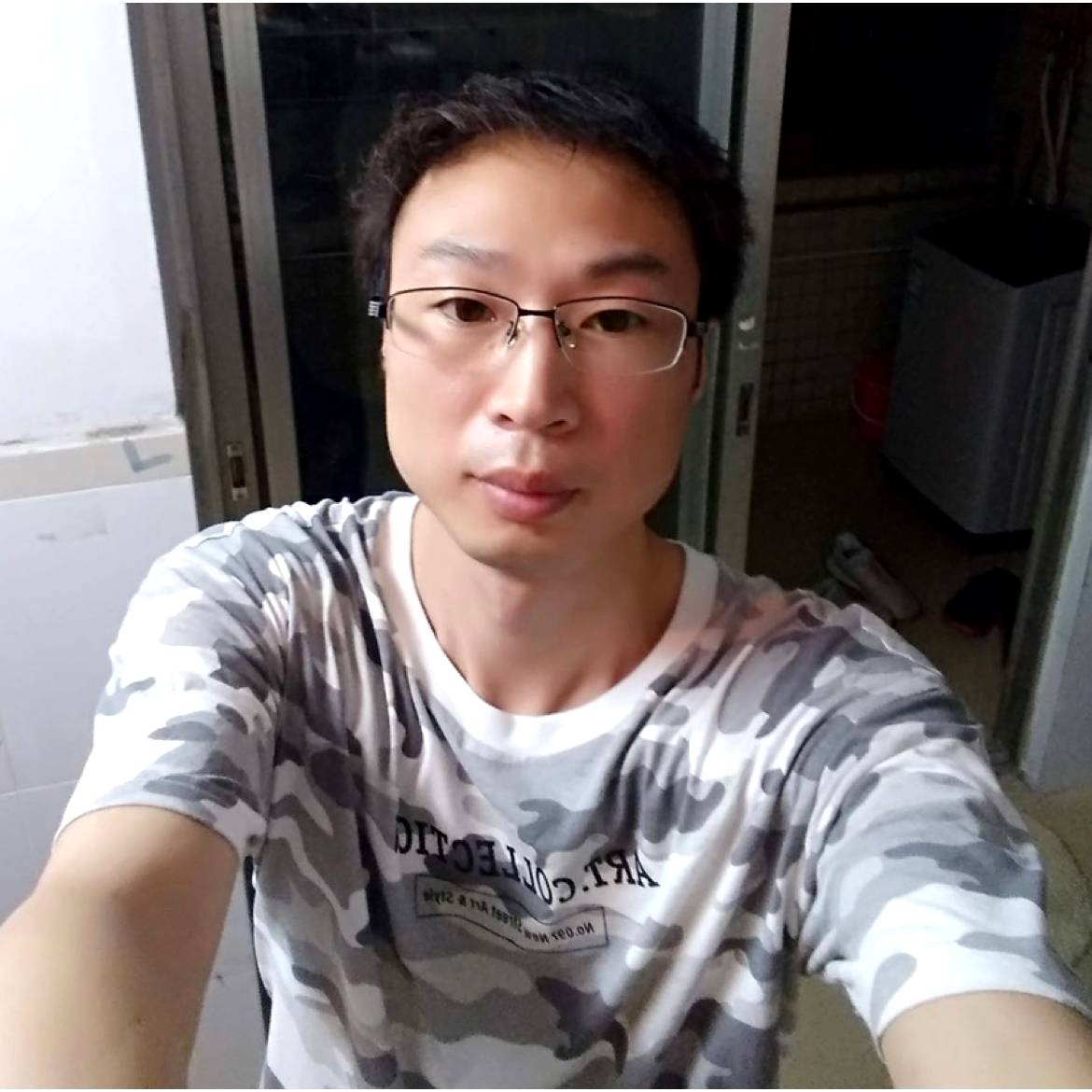 洋蹦蹦的照片
