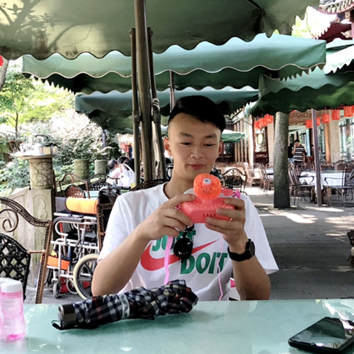 被伤过的爱的照片