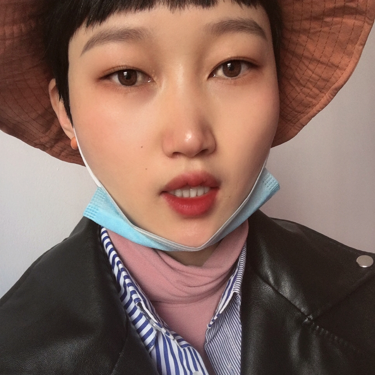 小蜜蜂拾忆优雅的照片