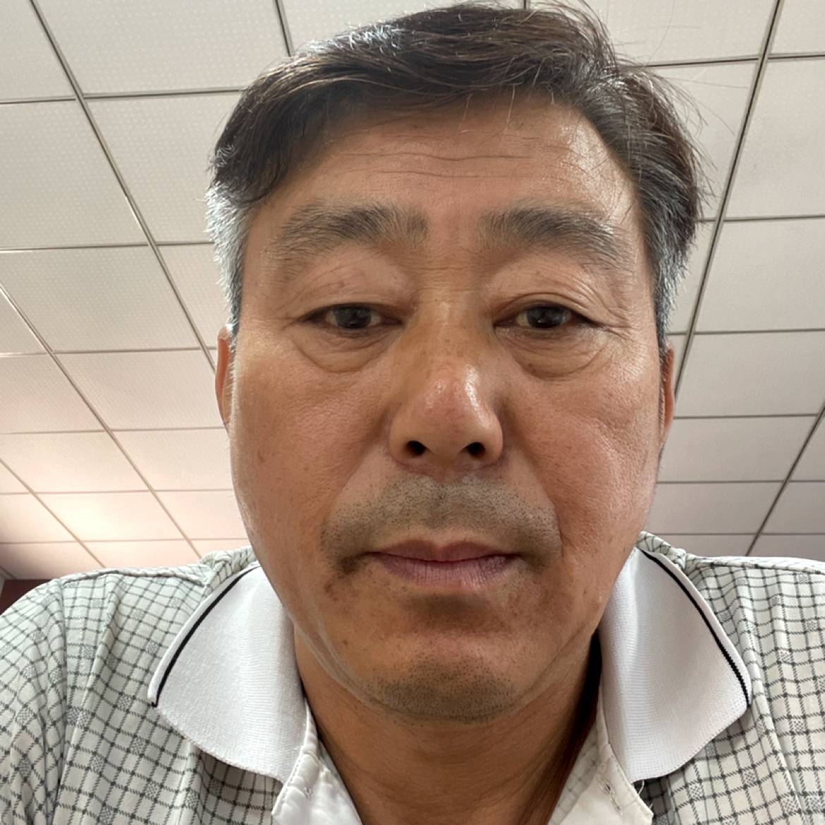 留胡子有沧澜的照片