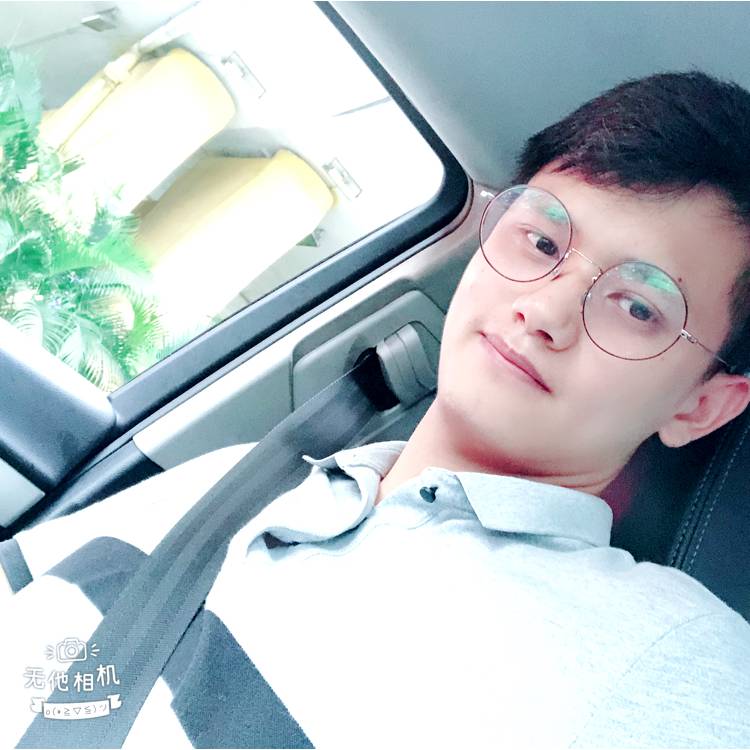 秀丽回眸猎豹的照片