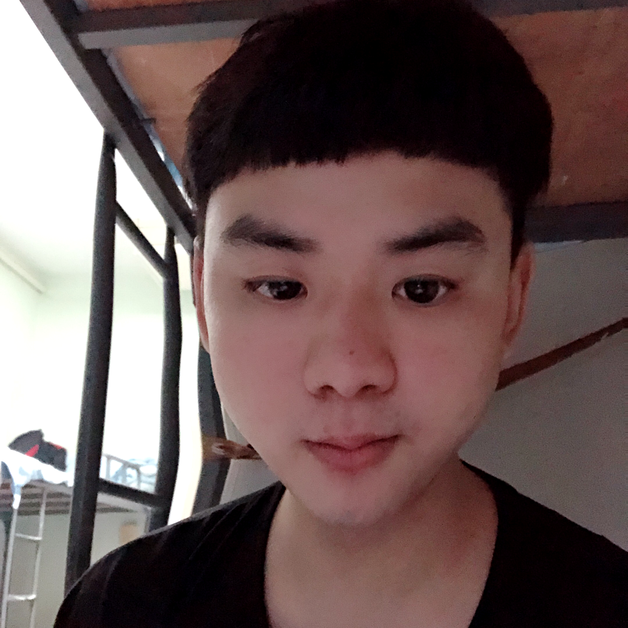 青栀欢呼的照片