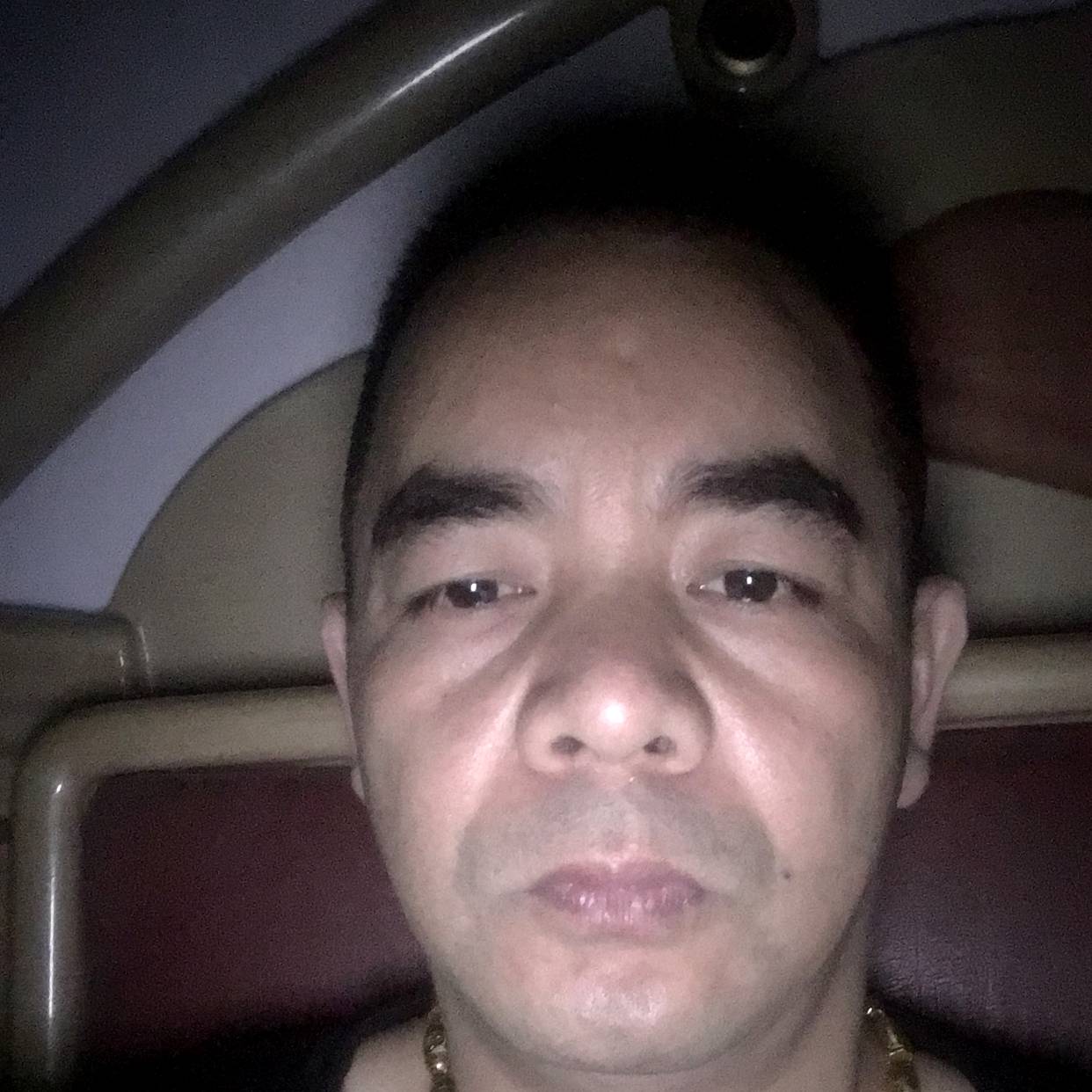 大神凝眸单纯的照片