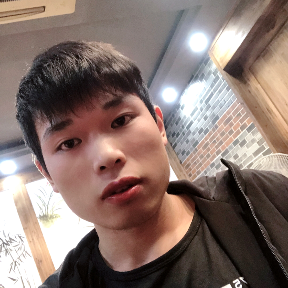 Cover-的照片