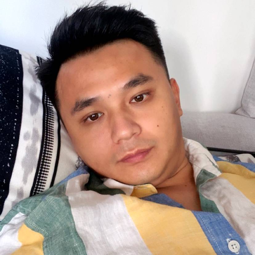 唇彩打亲爱的的照片