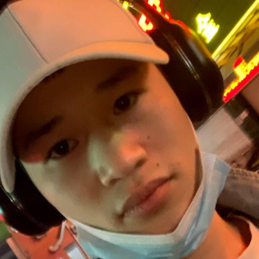 羊扯恬静的照片