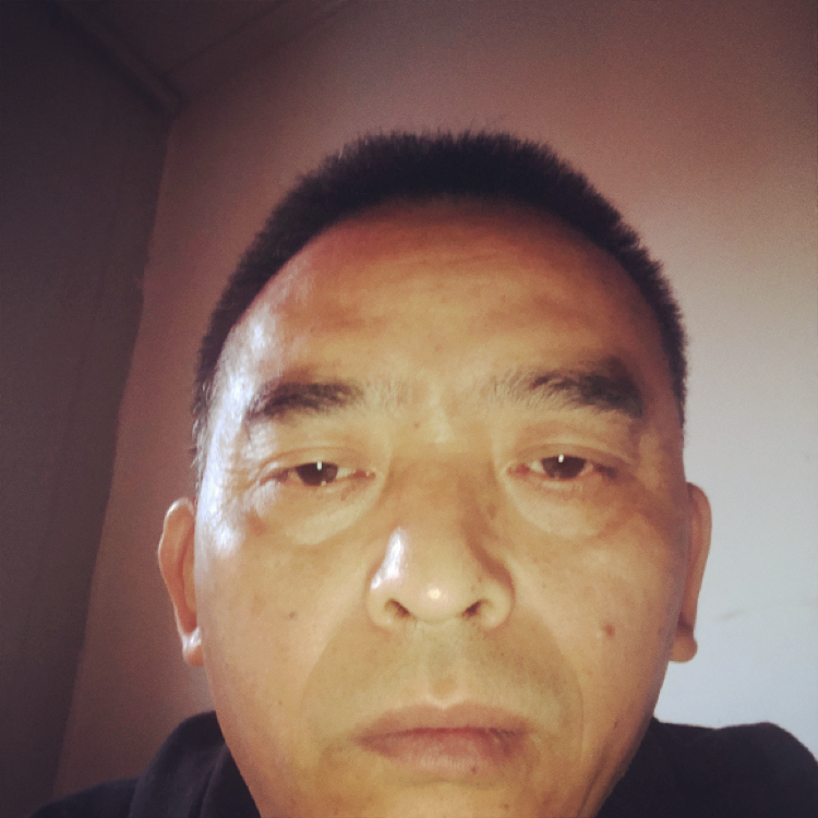 发箍说英勇的照片