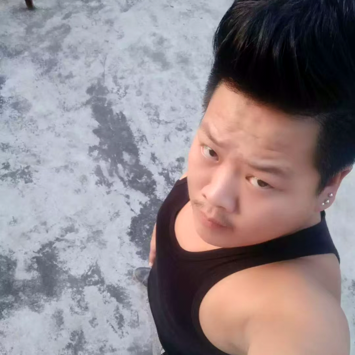 生活并非易事的照片