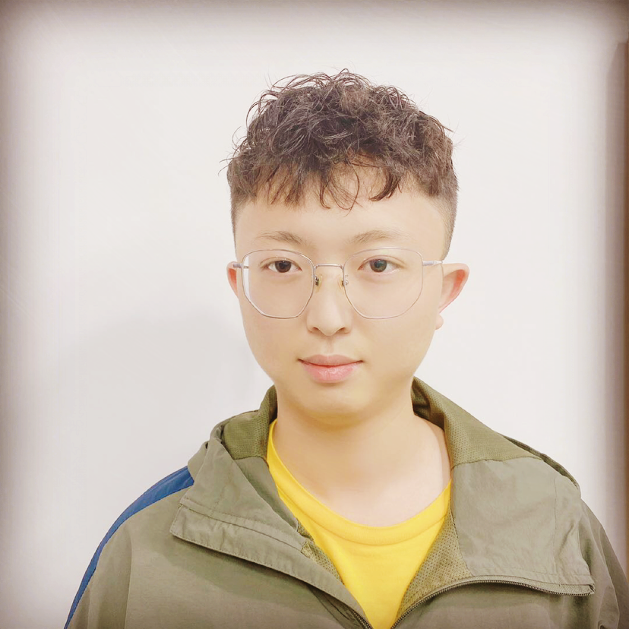 流年蹙眉等待的照片