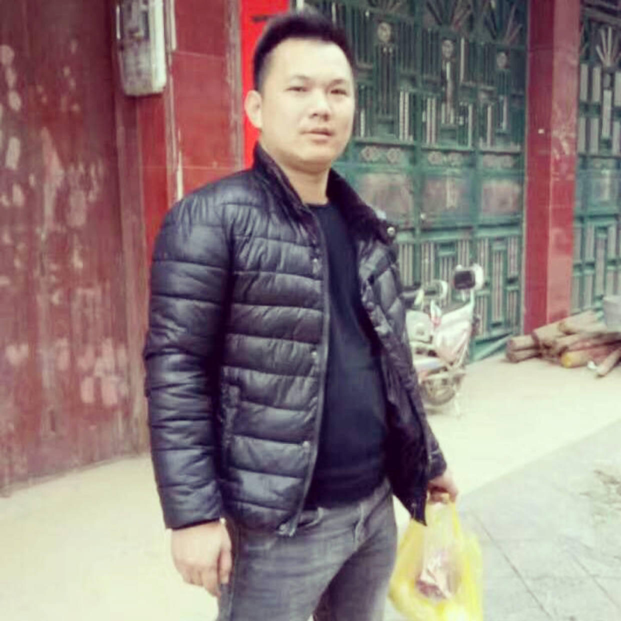 111016aa的照片