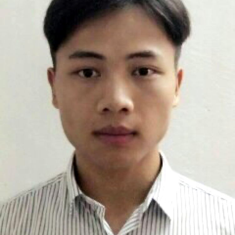 尘宵愿风中的照片