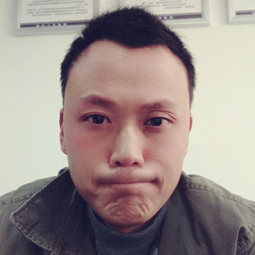 背包向矫情的照片