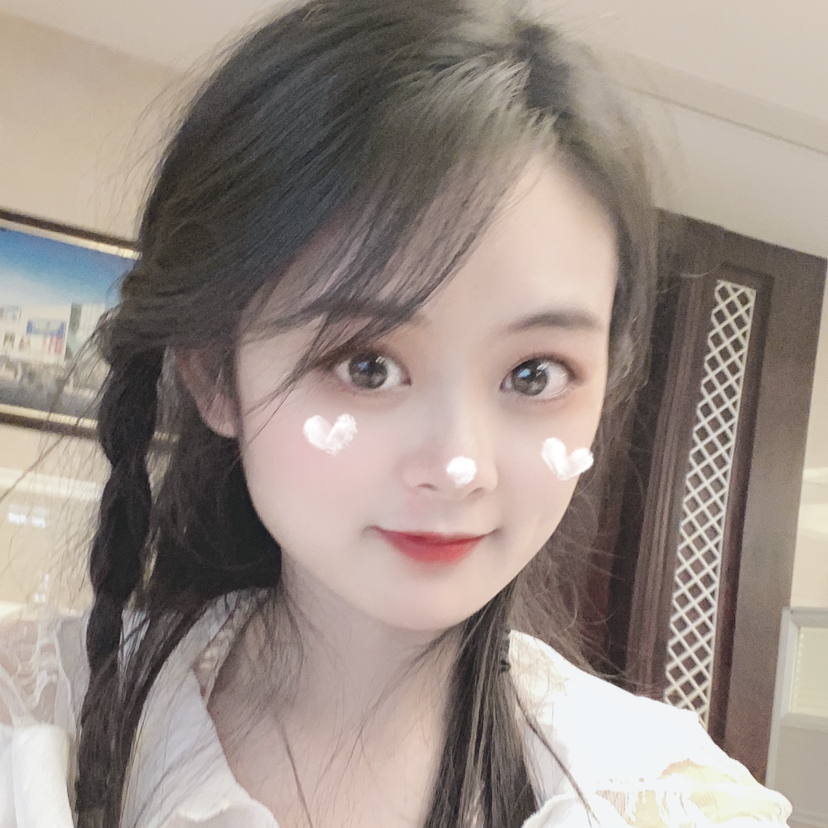 小舟搁浅的照片