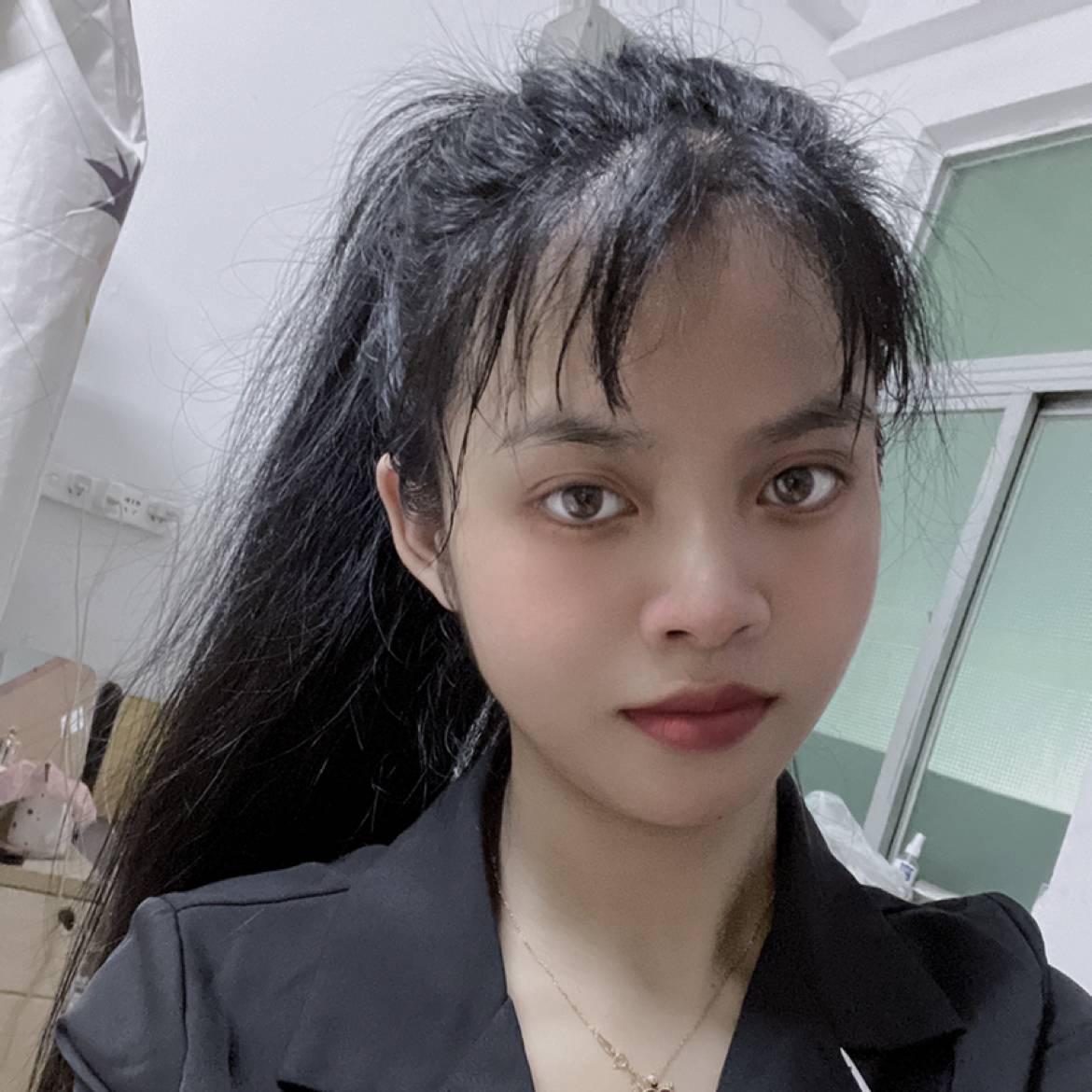 红玫瑰向老实的照片