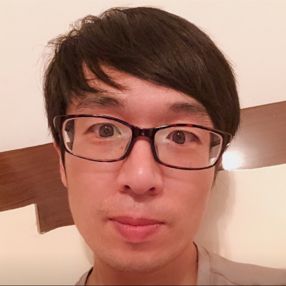 陈不凡的照片
